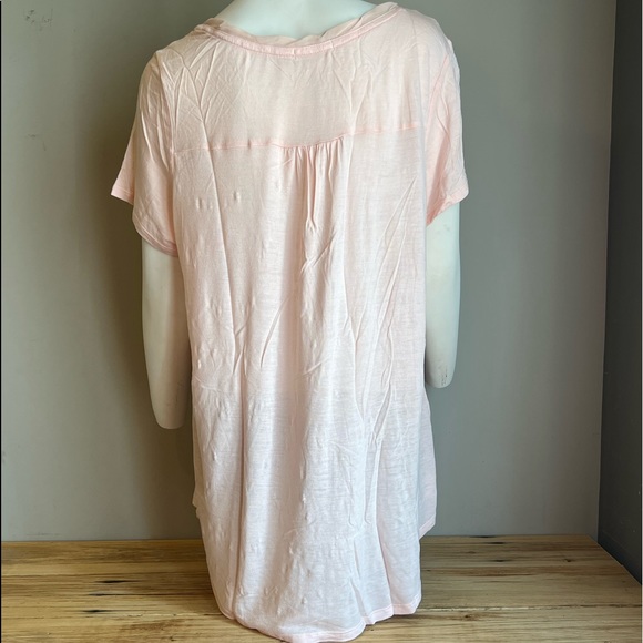 Maurices Pink Beaded Shear Short Sleeve Top Size 1x - Picture 2 of 8